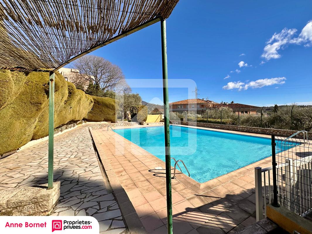 GRASSE Appartement 3 pièces en rez-de-jardin 70 m2, 2 parkings, piscines, tennis 17
