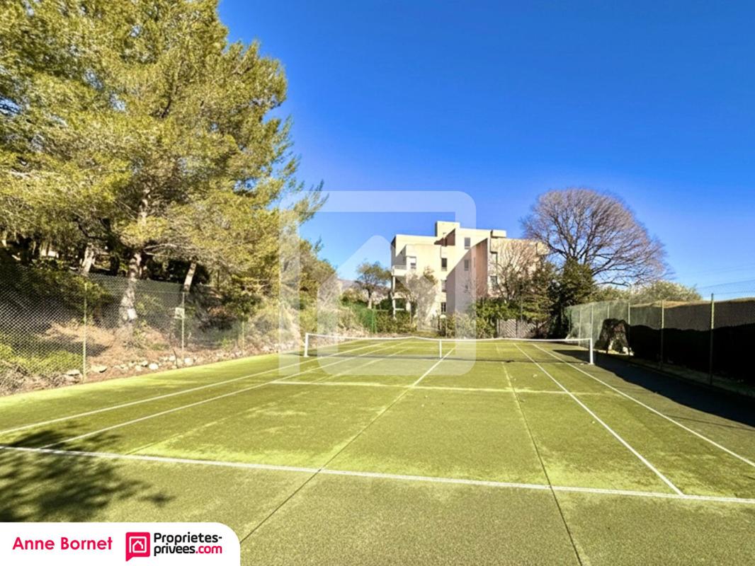 GRASSE Appartement 3 pièces en rez-de-jardin 70 m2, 2 parkings, piscines, tennis 18