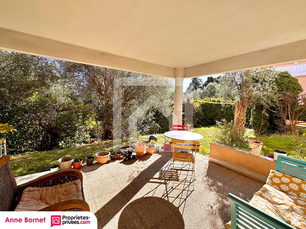 GRASSE Appartement 3 pièces en rez-de-jardin 70 m2, 2 parkings, piscines, tennis 5