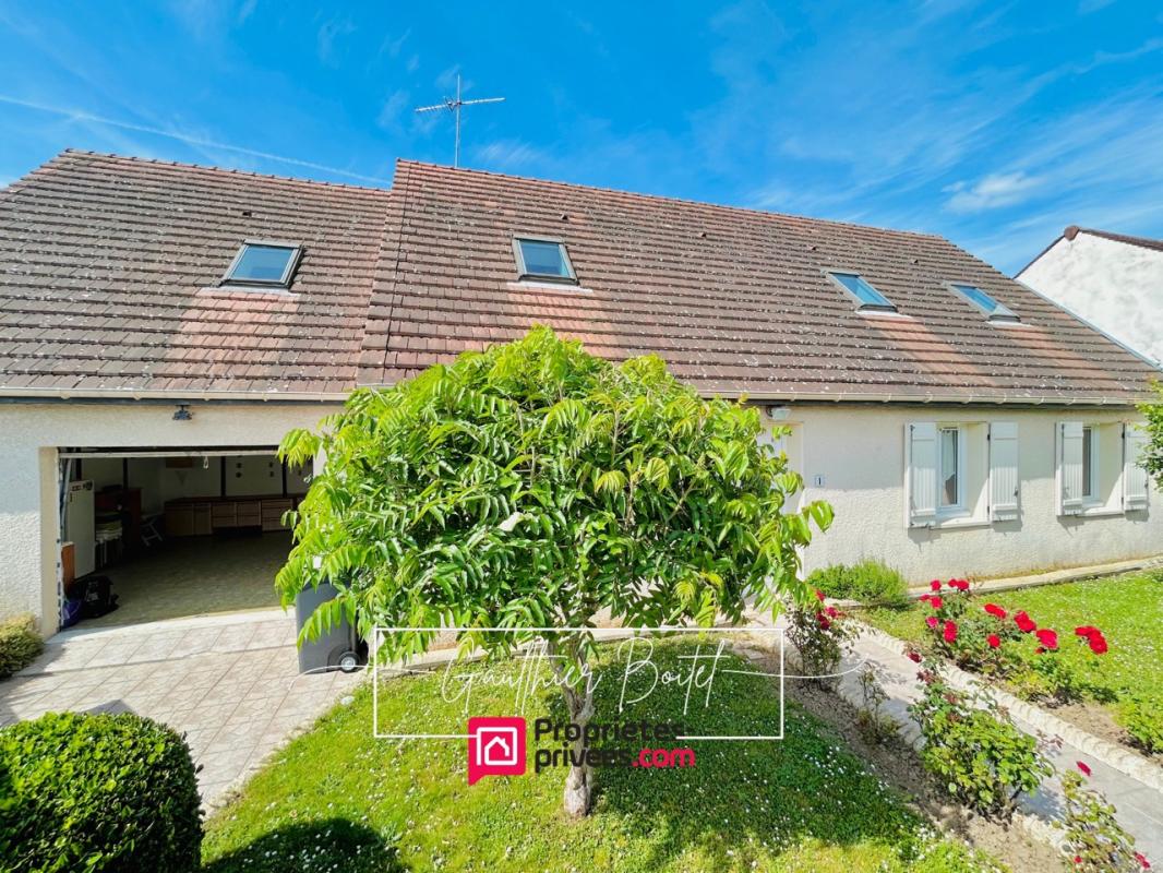 MORMANT Maison centre Mormant 7 pièce(s) 5 chambres 152 m2 1