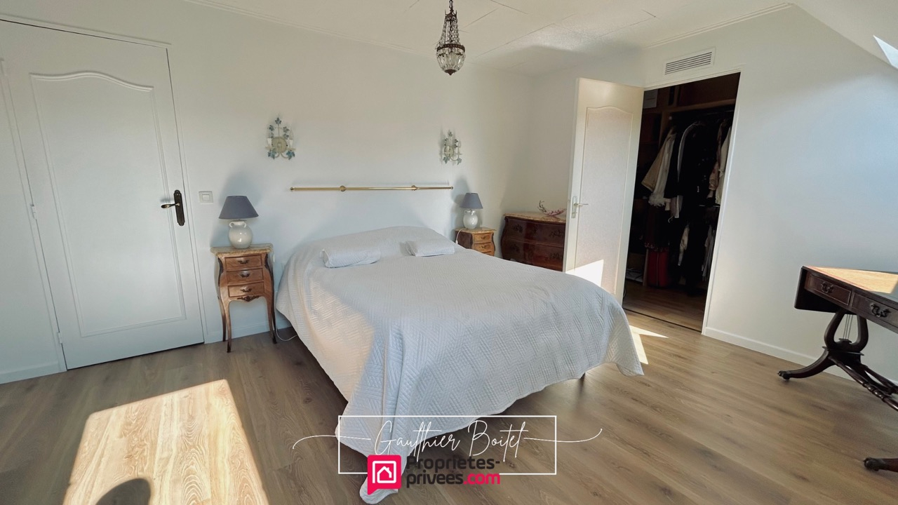 MORMANT Maison centre Mormant 7 pièce(s) 5 chambres 152 m2 12