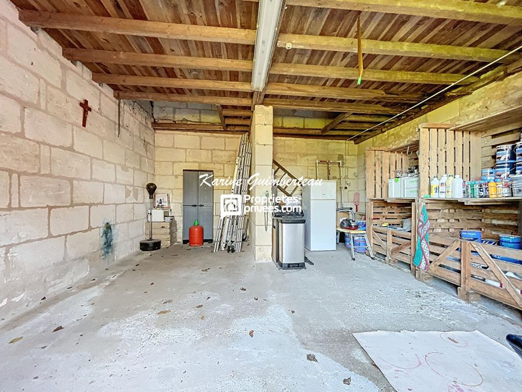 FRONSAC Maison en pierre avec jardin 17