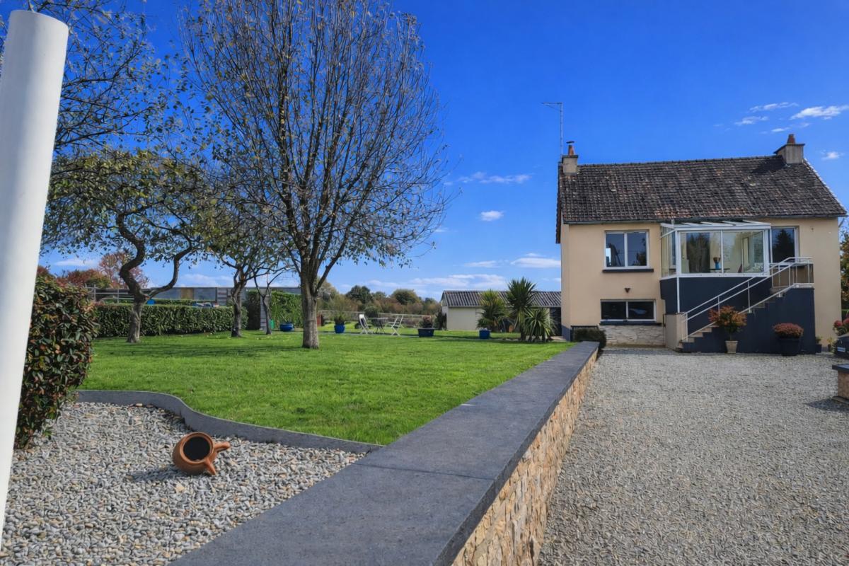 MERDRIGNAC Maison  5 pièce(s) 102 m2 1