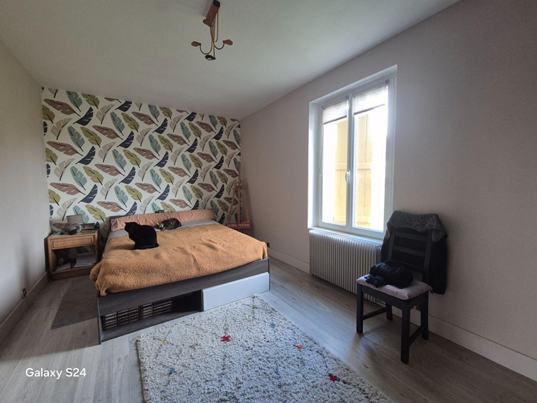 SAINT-LUBIN-EN-VERGONNOIS Longère rénovée avec nombreuses dépendances Saint-Lubin-en-Vergonnois 5