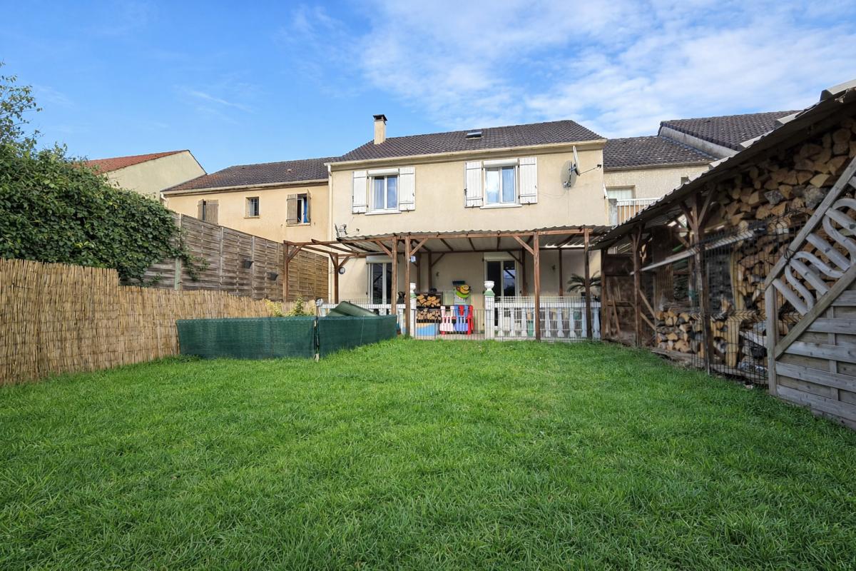 LES MUREAUX Maison Les Mureaux 5 pièce(s) 110 m2 1