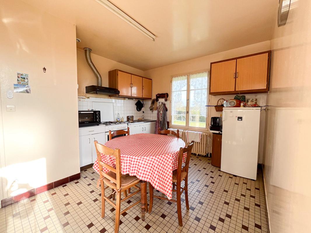 JEU-MALOCHES Maison Jeu Maloches 5 pièce(s) 85 m2 4