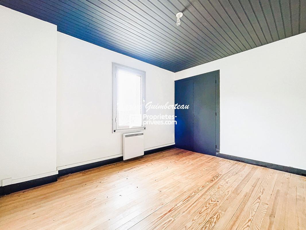 FRONSAC Maison en pierre Fronsadais 200 m2 + jardin 11