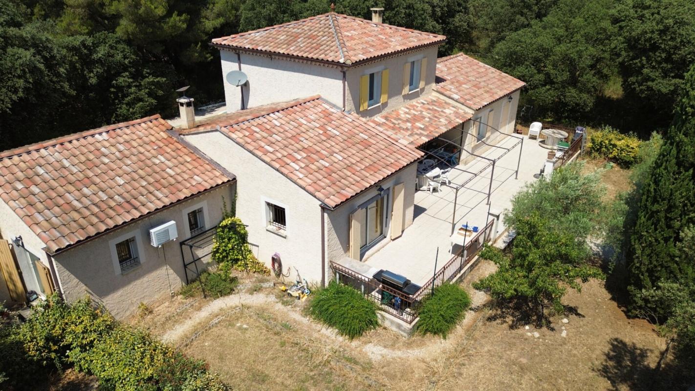 CARPENTRAS LUMINEUSE VILLA AVEC 2 GÎTES INDEPENDANTS 3