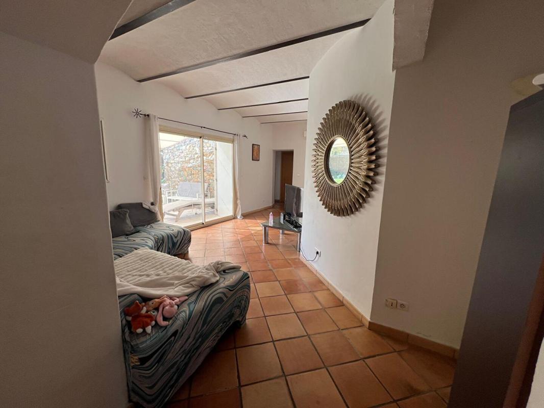 LUCCIANA UNE EXCEPTION EN PLEIN C?UR DE VILLE - Maison de caractère de 190m² avec piscine et jardin de 600m²cciana 6 pièce(s) 190 m2 10