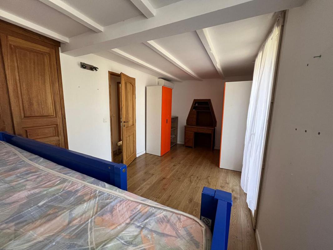 LUCCIANA UNE EXCEPTION EN PLEIN C?UR DE VILLE - Maison de caractère de 190m² avec piscine et jardin de 600m²cciana 6 pièce(s) 190 m2 16