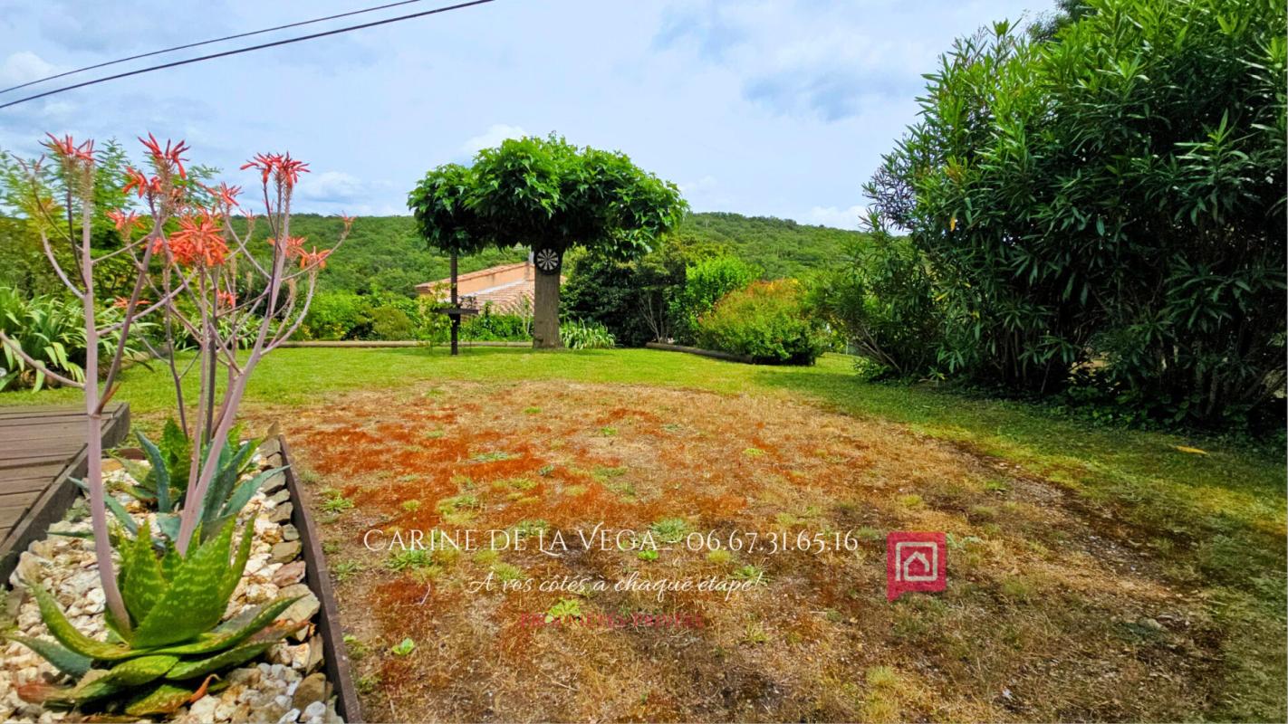 FAUGERES Maison en pierre 87 m2 avec garage, terrasse, jardin 18