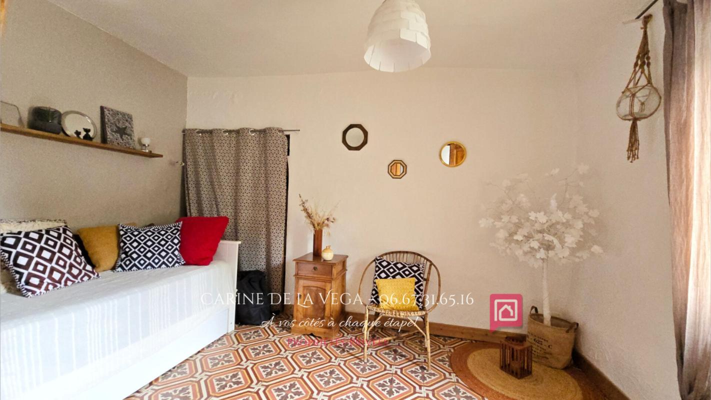 FAUGERES Maison en pierre 87 m2 avec garage, terrasse, jardin 8