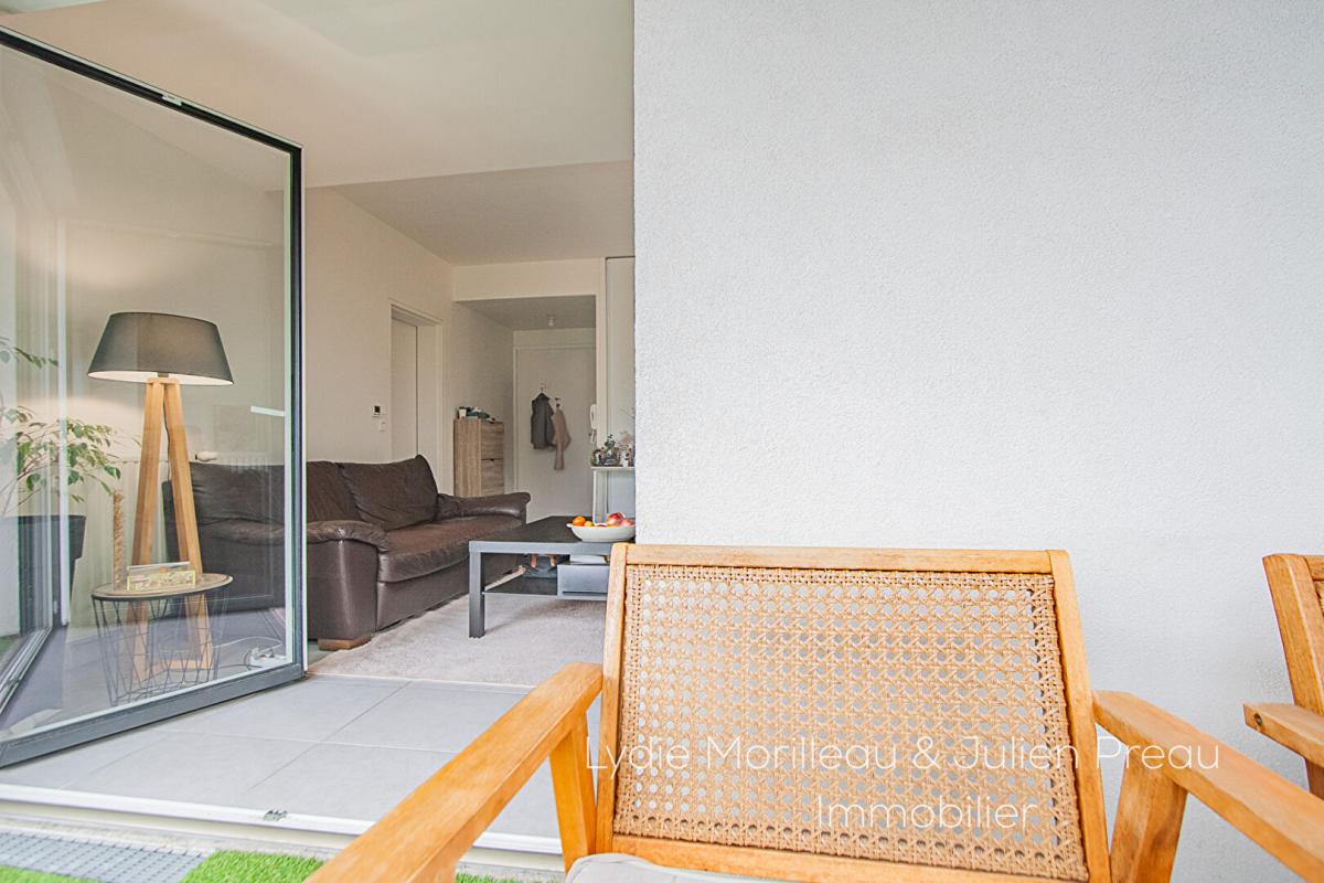 NANTES ÎLE DE NANTES - T2 AVEC GRANDE TERRASSE 2