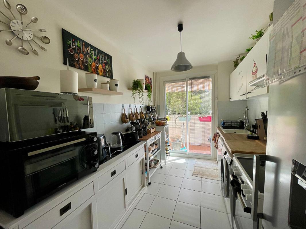 TOULON Idéalement situé - T2 avec extérieur - Toulon (83200) 5