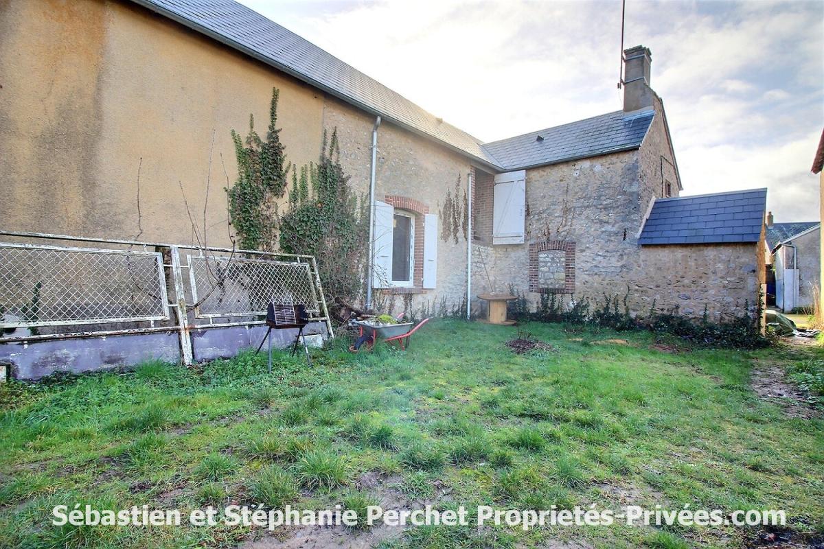 PATAY Maison en pierres à rénover sur un terrain d'environ 308 m2 2