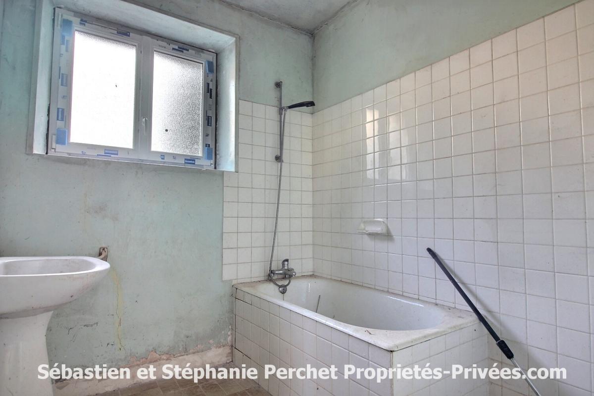 PATAY Maison en pierres à rénover sur un terrain d'environ 308 m2 8