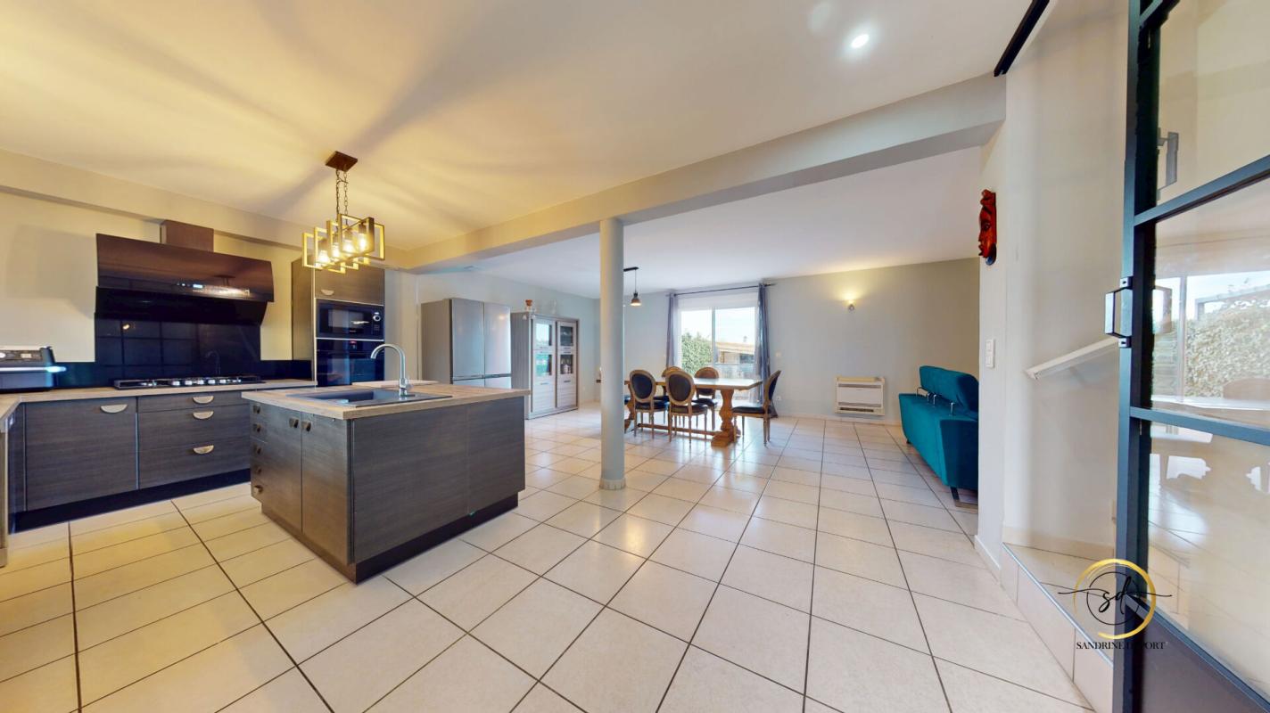 VILLELONGUE-DE-LA-SALANQUE Villa T5, 145m2 , piscine, garage, terrain sans vis à vis  Villelongue de la Salanque 9