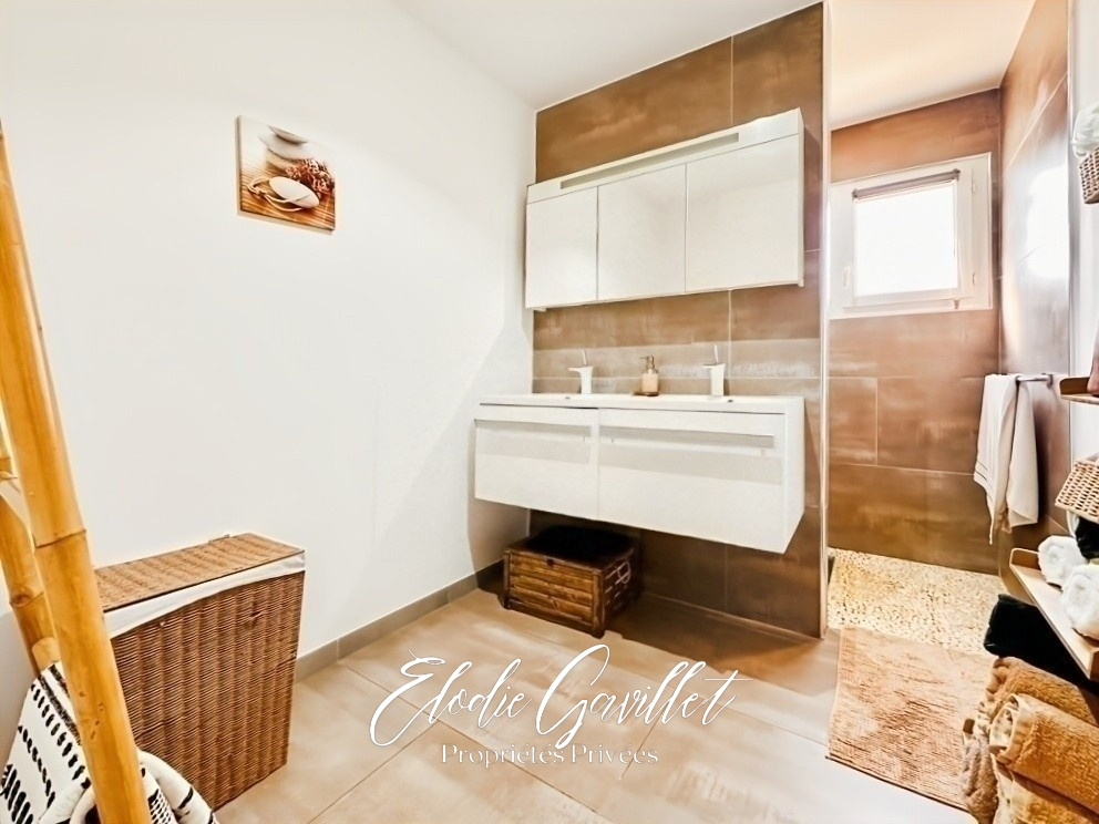 VILLEMOUSTAUSSOU Villa de plain pied, Villemoustaussou 5 pièce(s) 90 m2 8