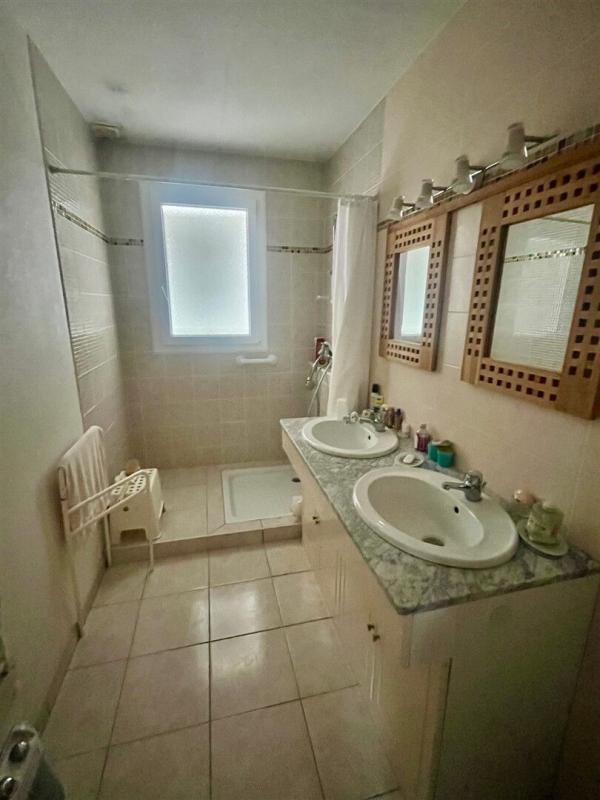 SAINT-GEORGES-DE-DIDONNE Maison Saint Georges De Didonne 4 pièce(s) 90 m2 Plain-Pied 10