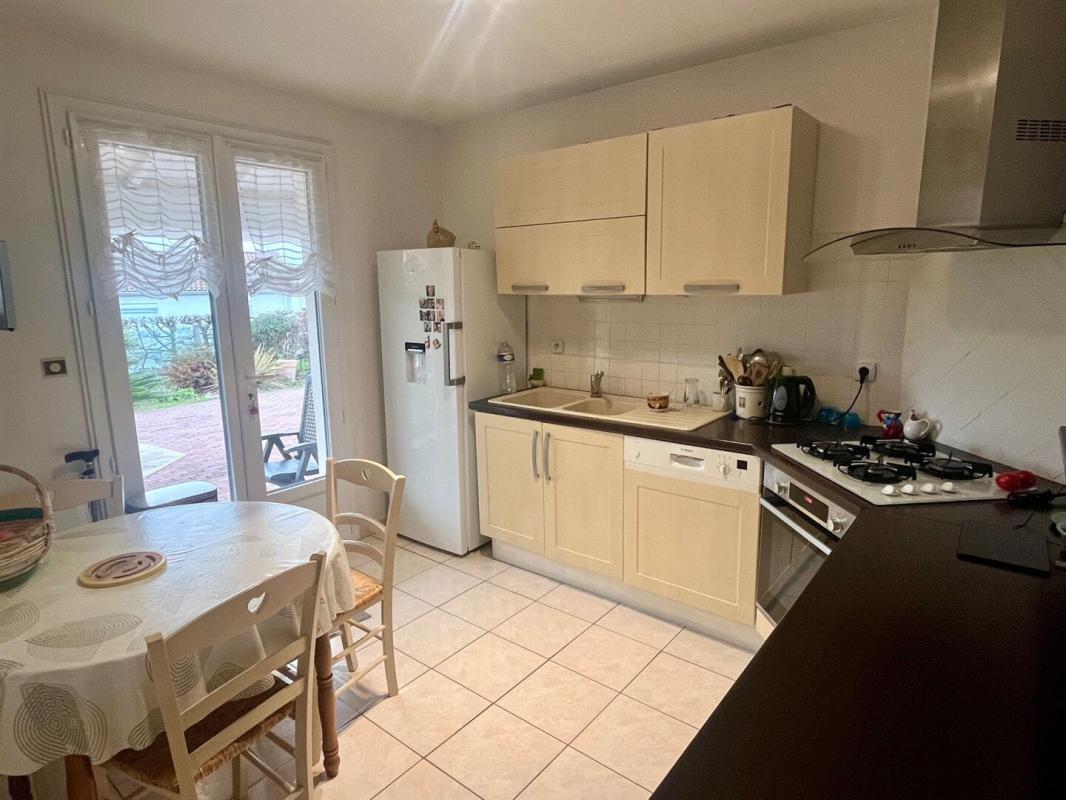 SAINT-GEORGES-DE-DIDONNE Maison Saint Georges De Didonne 4 pièce(s) 90 m2 7