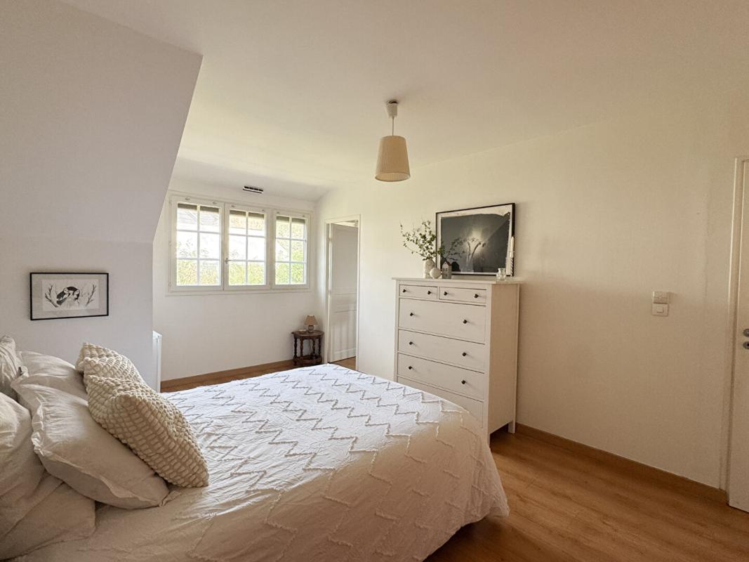 ORGEVAL Magnifique maison de 190m², 5 chambres avec prestations de qualité 11