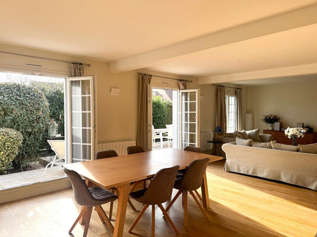 ORGEVAL Magnifique maison de 190m², 5 chambres avec prestations de qualité 2