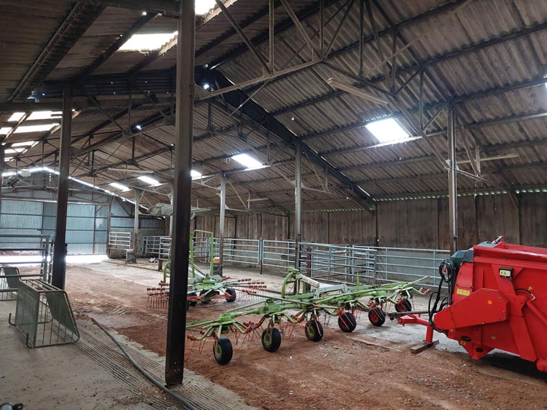 SAINT-MARTIN-DE-SALENCEY Ferme Saint Martin De Salencey 6 pièce(s) 157.5 m2 18