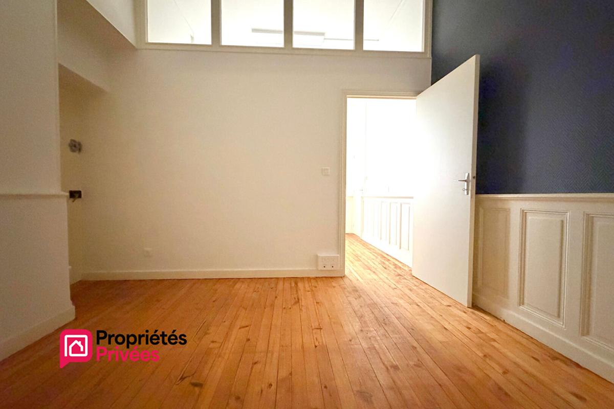 ROYAT T2 à vendre de 40m² avec dépendance de 14m² à ROYAT 63130 8