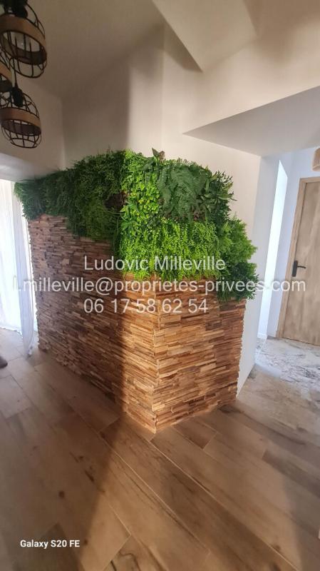 FAUGERES Splendide maison de 165m² entièrement rénovée avec terrasse 15