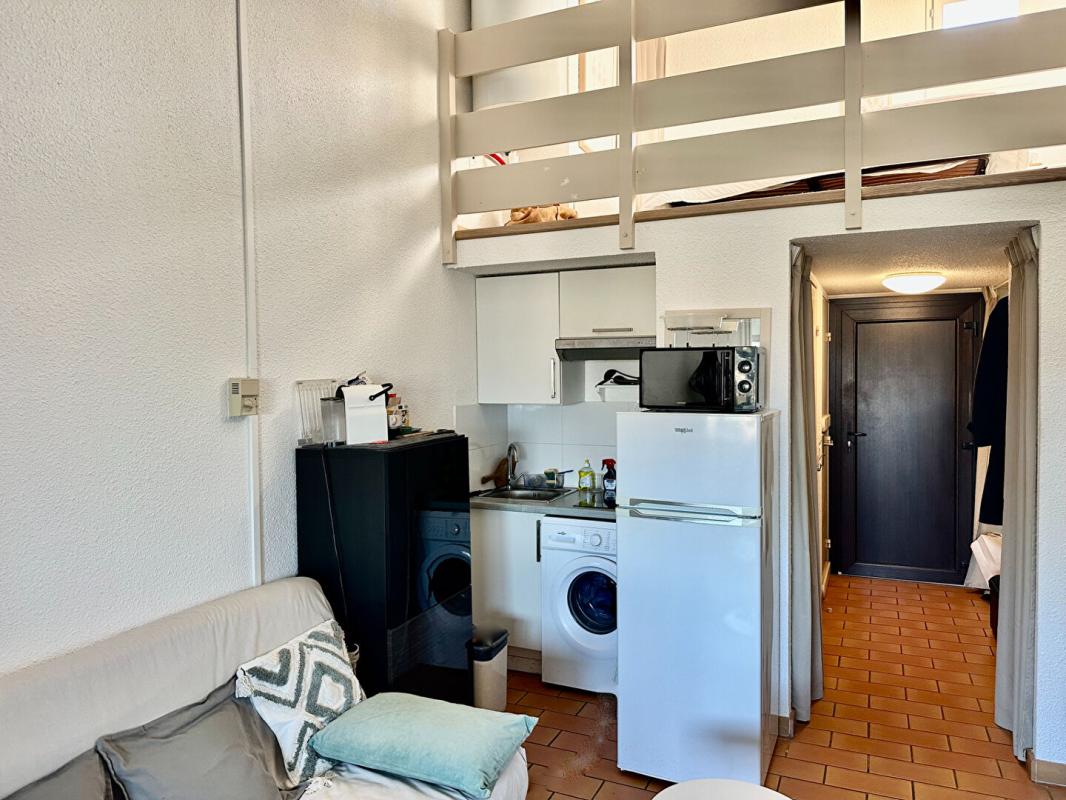 SAINT-MANDRIER-SUR-MER PIN ROLLAND - MAREGAU - APPARTEMENT DE TYPE 1 BiS  - CAVE - PARKING PRIVATIF 5