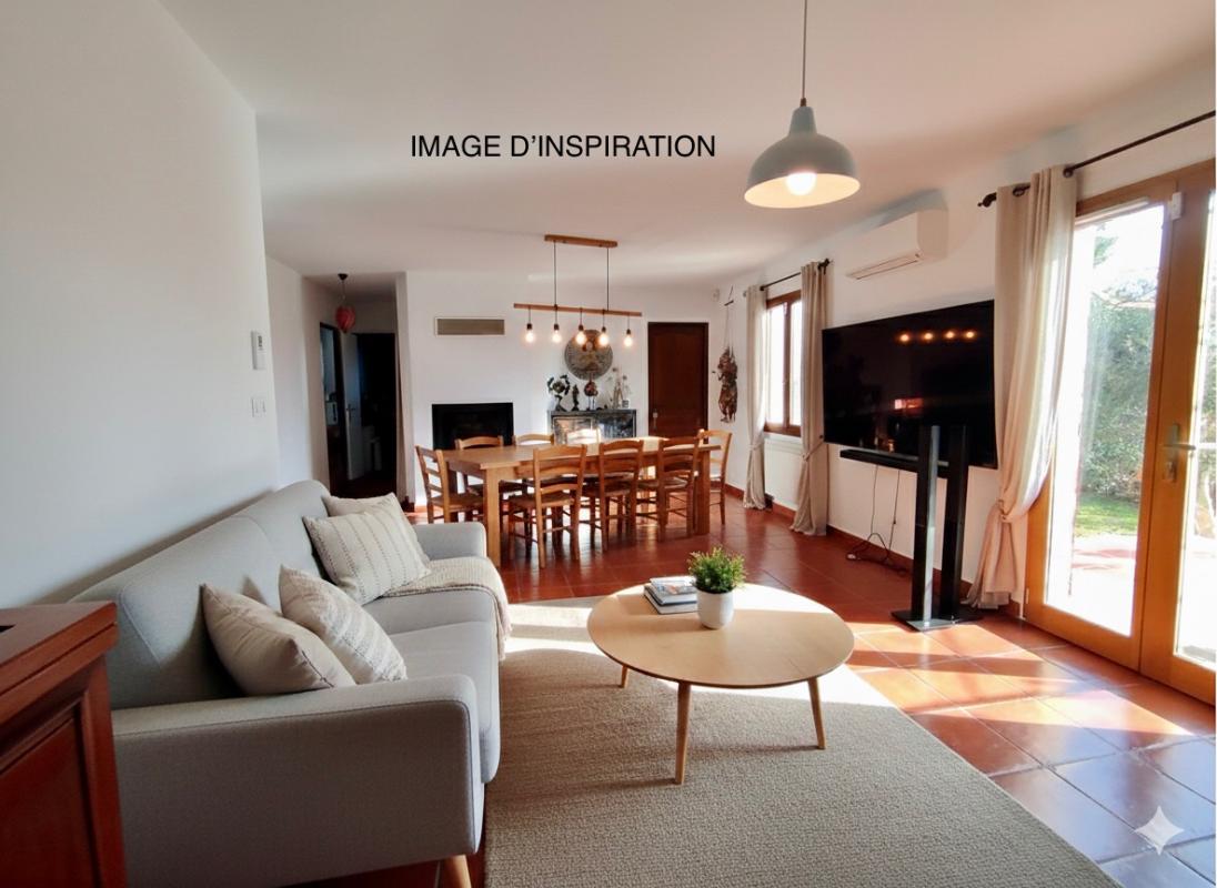 SAINT-MAXIMIN-LA-SAINTE-BAUME Maison avec piscine Saint Maximin La Sainte Baume 6 pièce(s) 133 m2 1