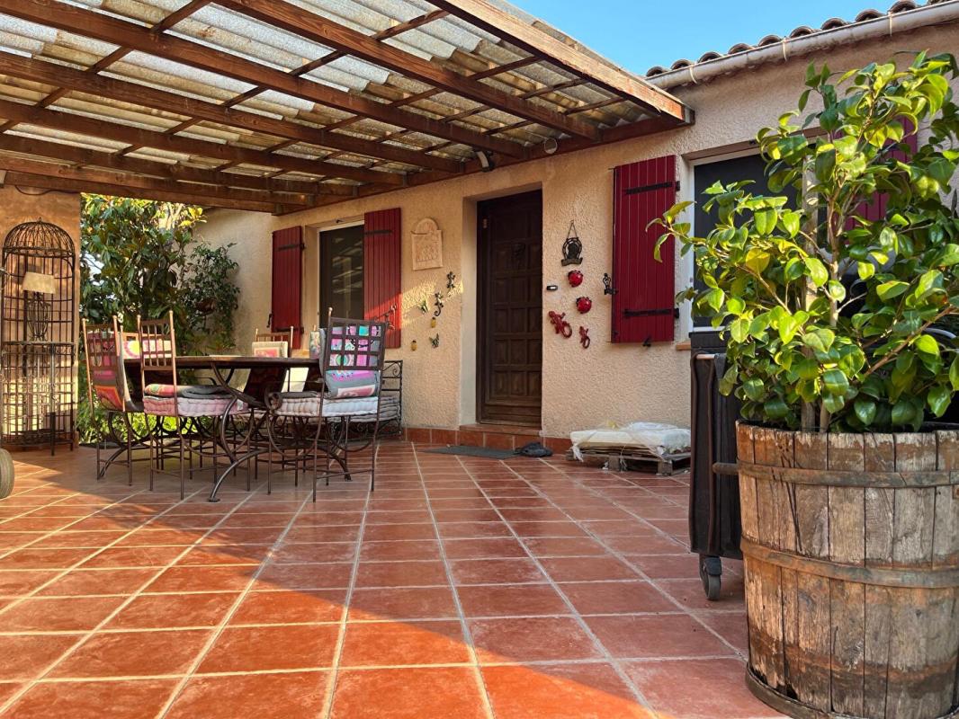 SAINT-MAXIMIN-LA-SAINTE-BAUME Maison avec piscine Saint Maximin La Sainte Baume 6 pièce(s) 133 m2 9