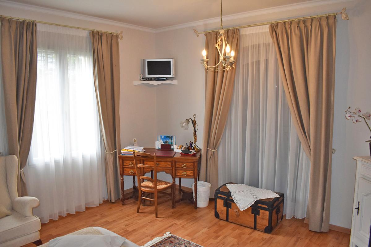 SARLAT-LA-CANEDA Sarlat La Caneda  Maison 5 pièce(s) 201 m2 13