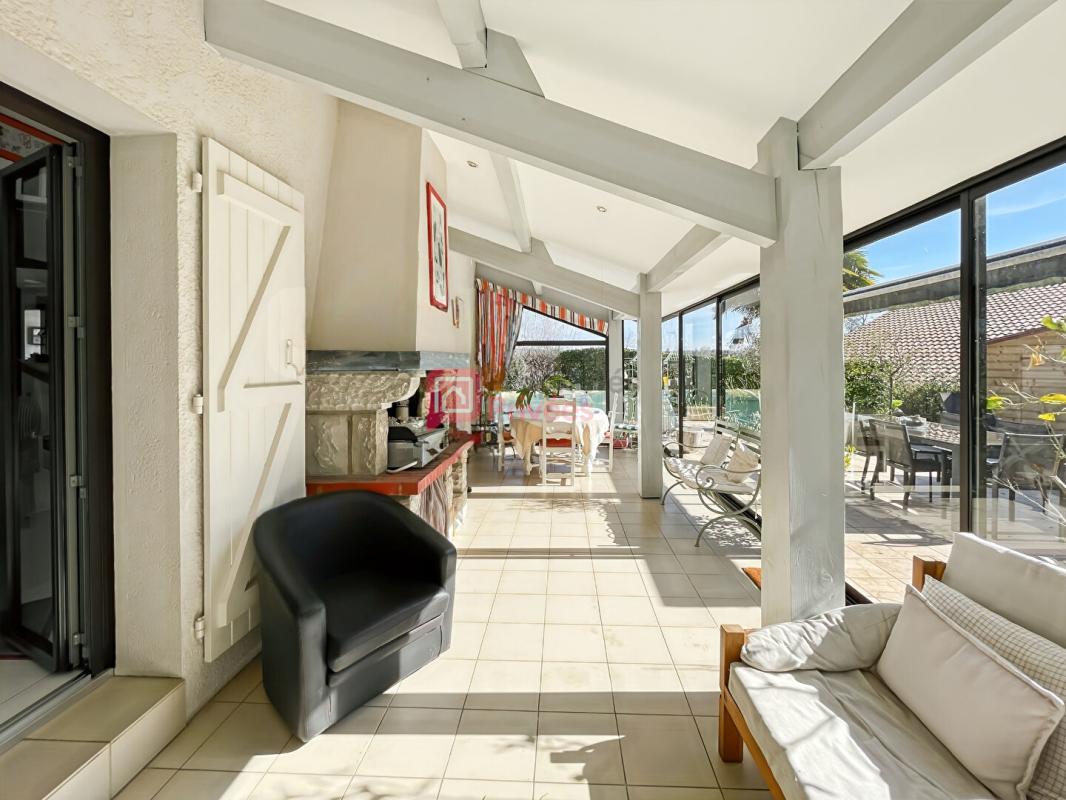 USTARITZ Maison familiale avec jardin, piscine et grand sous-sol à Ustaritz 3