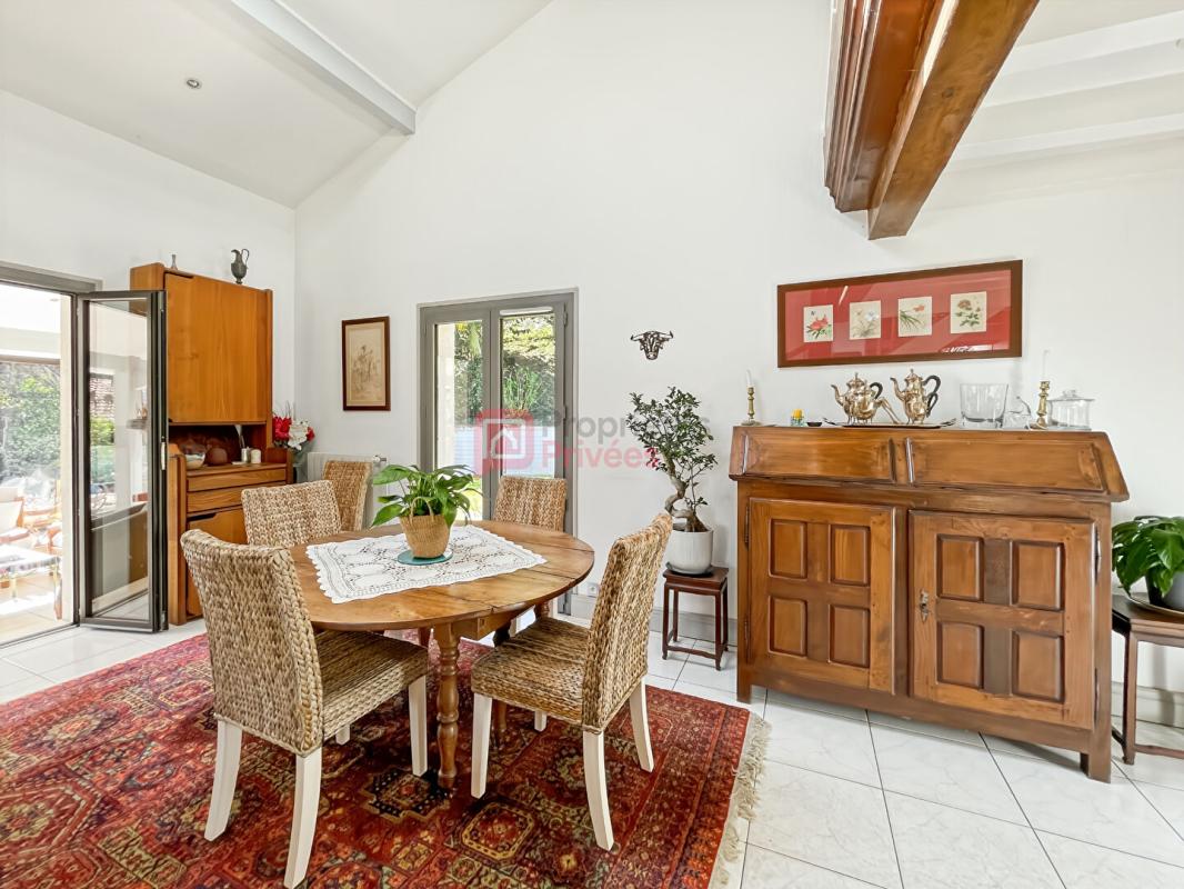 USTARITZ Maison familiale avec jardin, piscine et grand sous-sol à Ustaritz 5