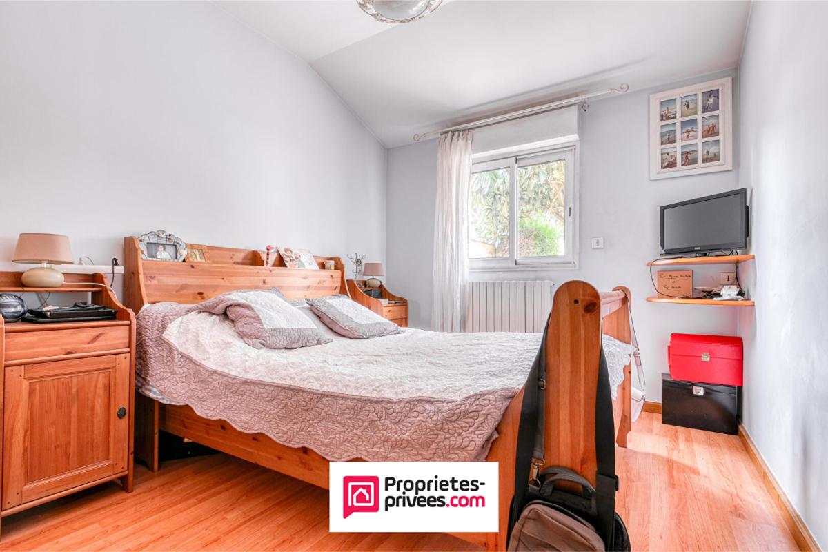 NOISY-LE-GRAND Maison Noisy Le Grand 6 pièce(s) - 4 CHAMBRES 115 m2 5