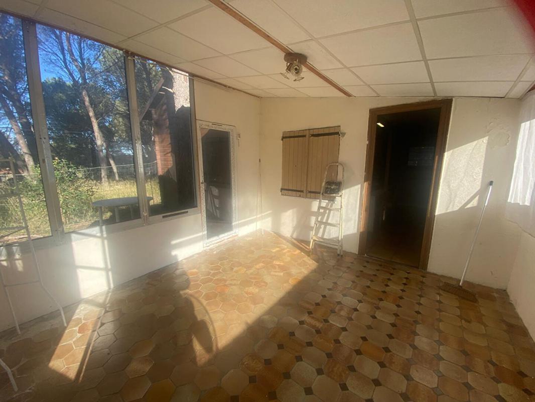 SAINT-CHAMAS Maison en pleine colline à Cornillon Confoux 5