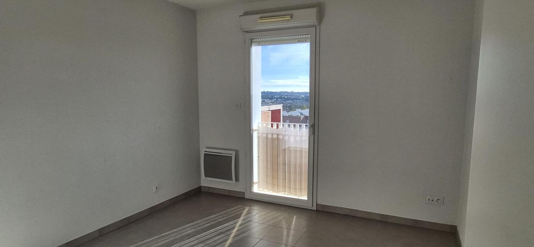 JUVIGNAC Appartement  3 pièce(s) JUVIGNAC 5