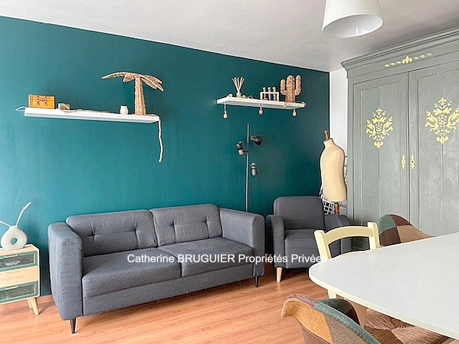 SAINT-SAUVEUR-D'AUNIS Grande maison familiale au coeur du village - 7 chambres - Jardin clos sans vis-à-vis 9