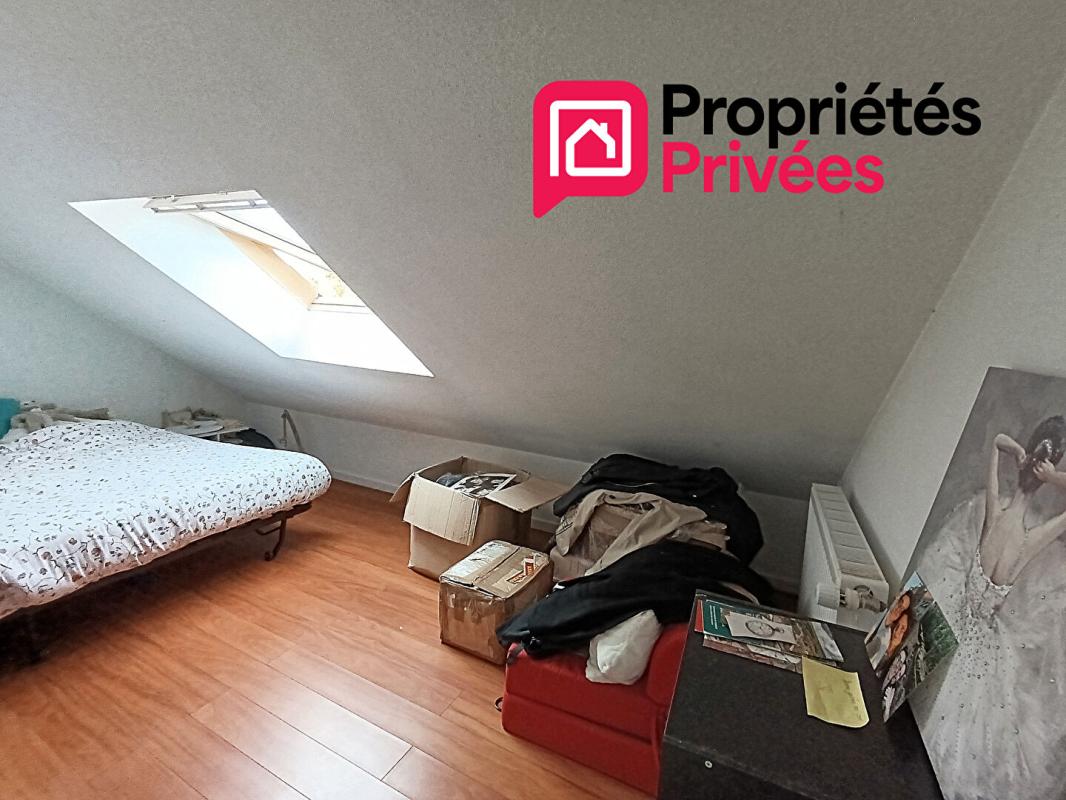 BESANCON Maison Mitoyenne 3 chambres avec Jardin et Terrasse- Quartier prisé- Proches toutes commodités 12