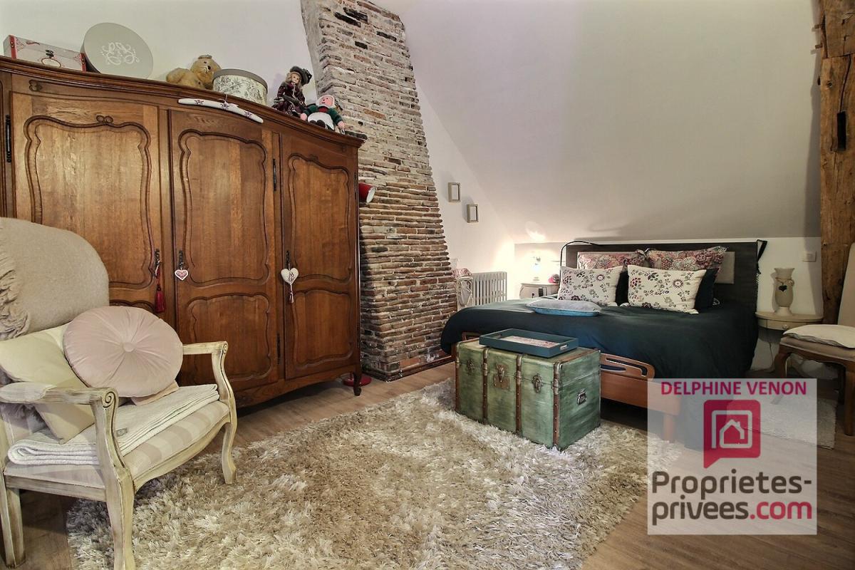 SAINT-BENOIT-SUR-LOIRE Exclusivité - Maison de ville sur un terrain de 378 m² au coeur du bourg de Saint Benoît sur Loire+ garage et 2 lavoirs 8