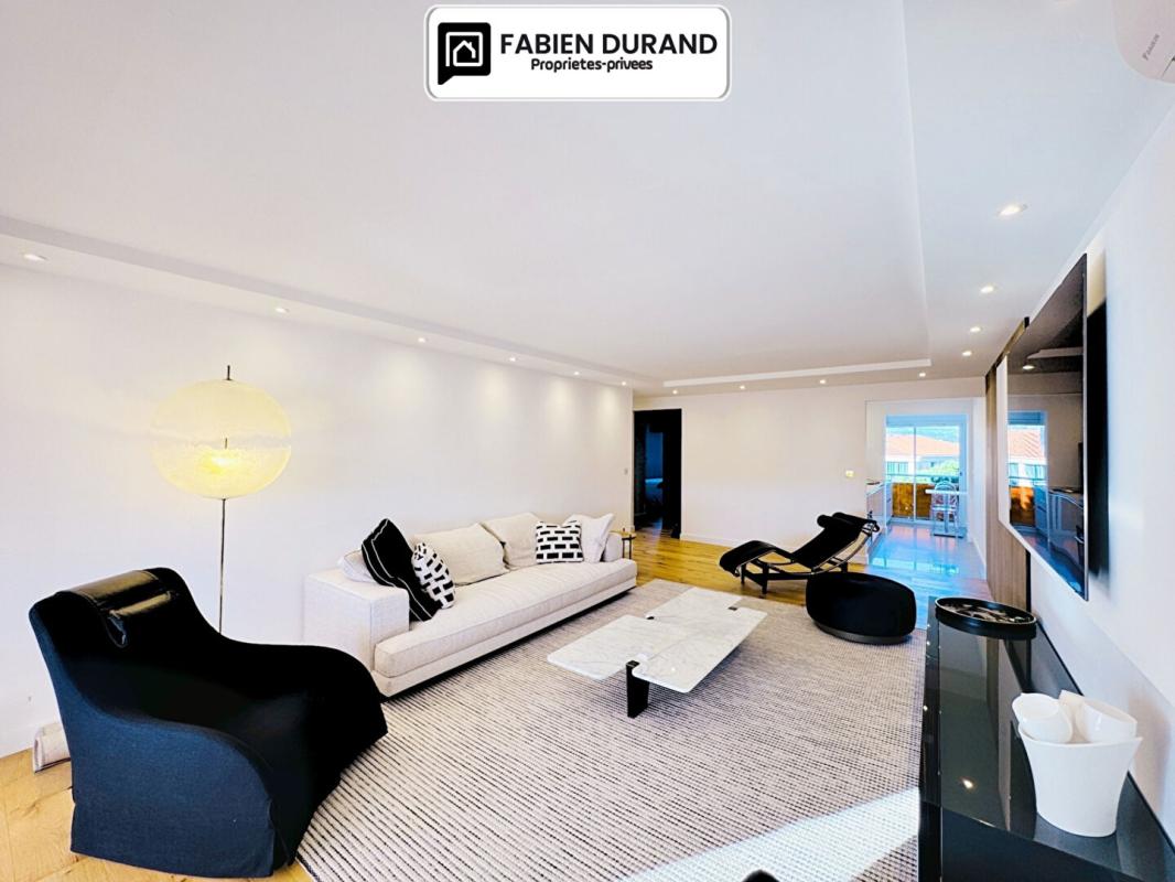 FREJUS Appartement Unique à Frejus Plage 3 pièce(s) 70 m2 avec Garage Cave Parking 1