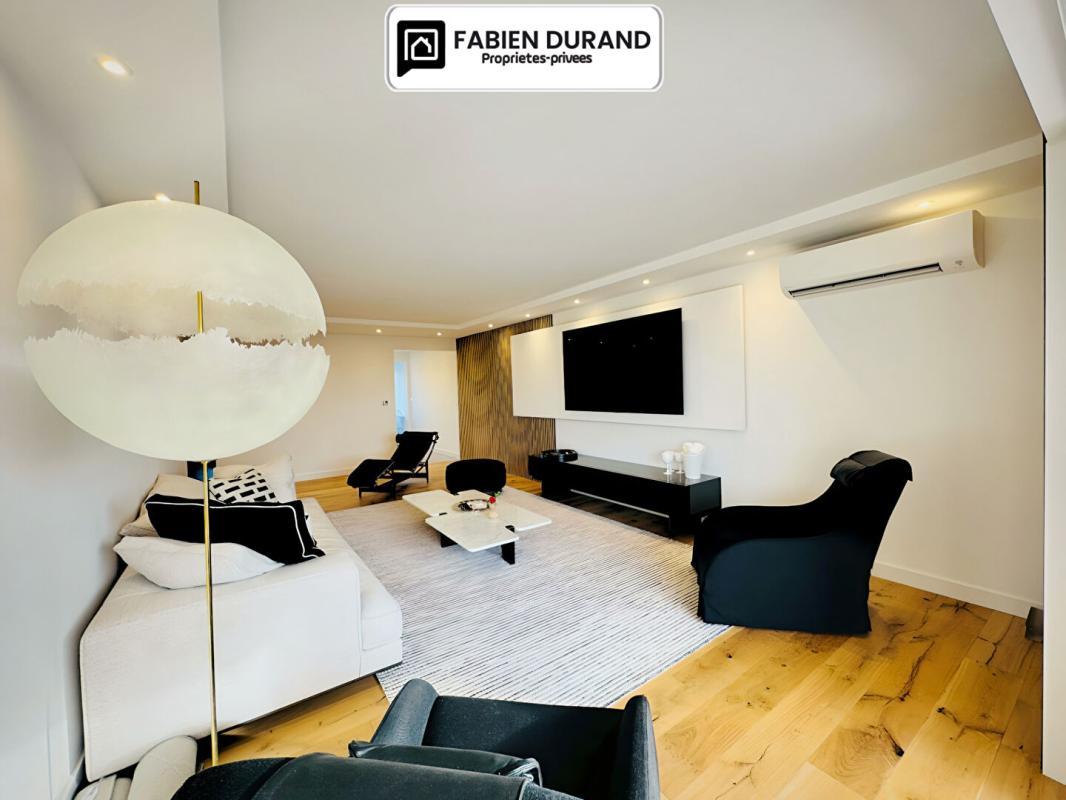 FREJUS Appartement Unique à Frejus Plage 3 pièce(s) 70 m2 avec Garage Cave Parking 2