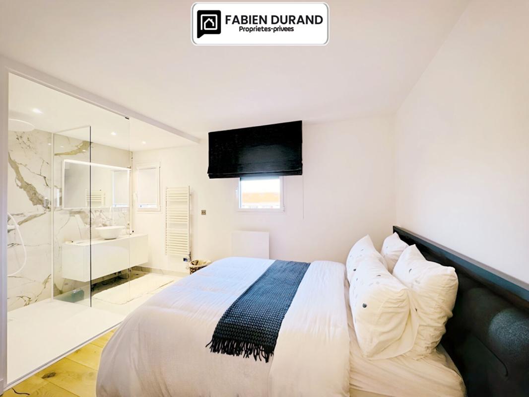 FREJUS Appartement Unique à Frejus Plage 3 pièce(s) 70 m2 avec Garage Cave Parking 6