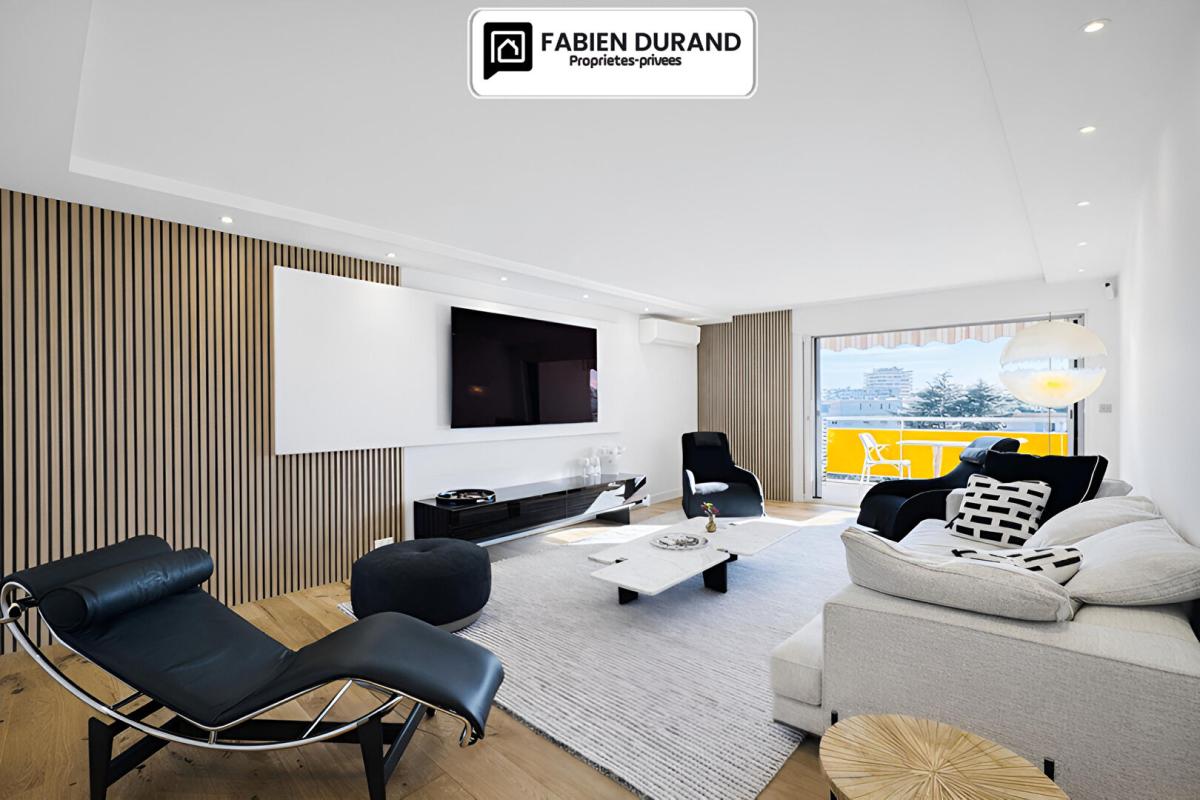 FREJUS Appartement Unique à Frejus  Plage 3 pièce(s) 70 m2 avec Garage Cave Parking 3