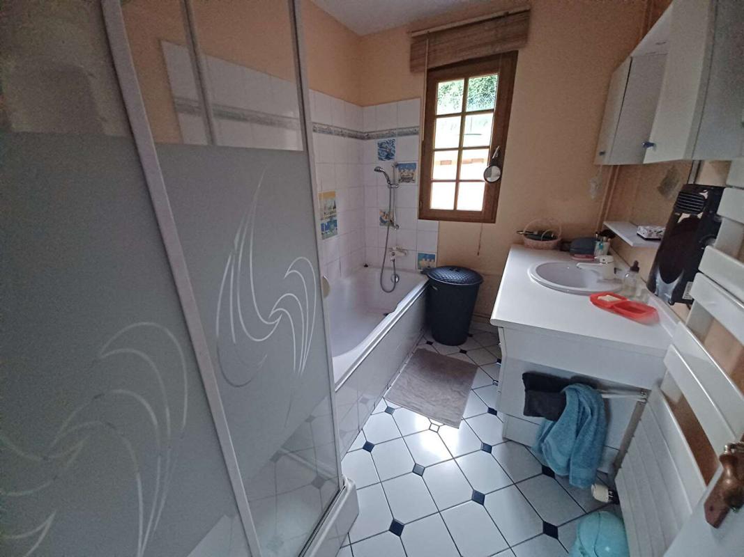 SAINTE-GAUBURGE-SAINTE-COLOMBE Maison proche Sainte Gauburge Sainte Colombe 6 pièce(s) 109 m2 10