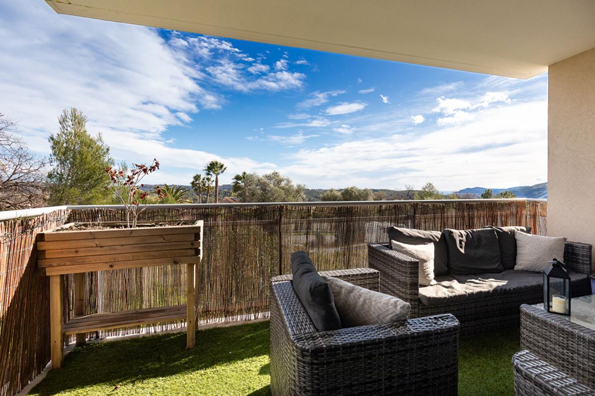 GRASSE Superbe appartement T2 à Grasse sud accès pénétrante 2