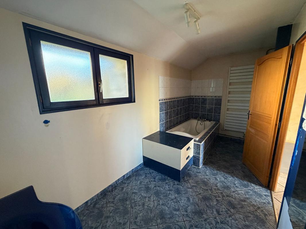 COULANGES-LES-NEVERS Jolie maison ancienne à Coulanges Les Nevers 12