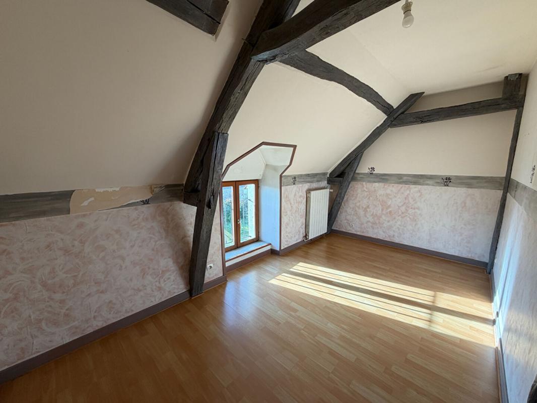 COULANGES-LES-NEVERS Jolie maison ancienne à Coulanges Les Nevers 17