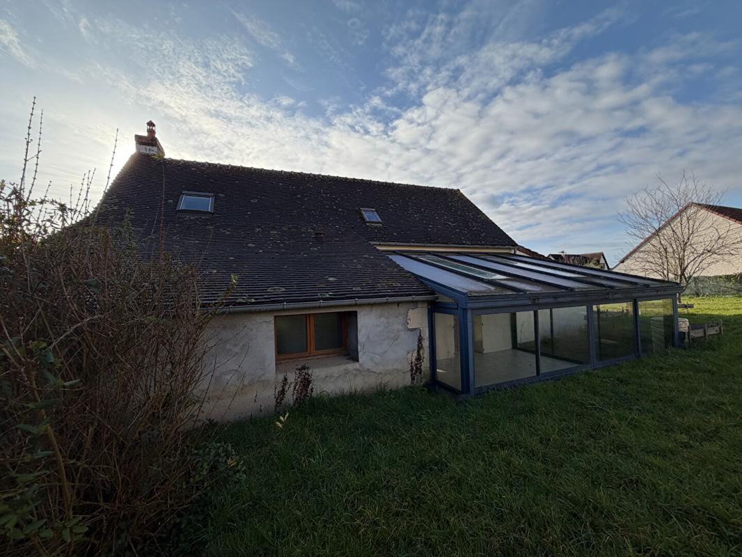 COULANGES-LES-NEVERS Jolie maison ancienne à Coulanges Les Nevers 5